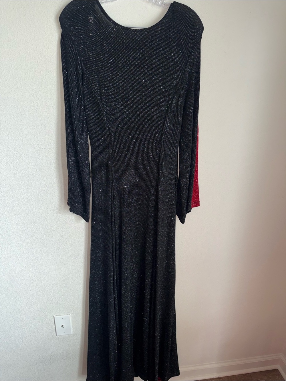 Vintage 1970s Black & Red Metallic Knit Maxi Dress - Picture 7 of 8